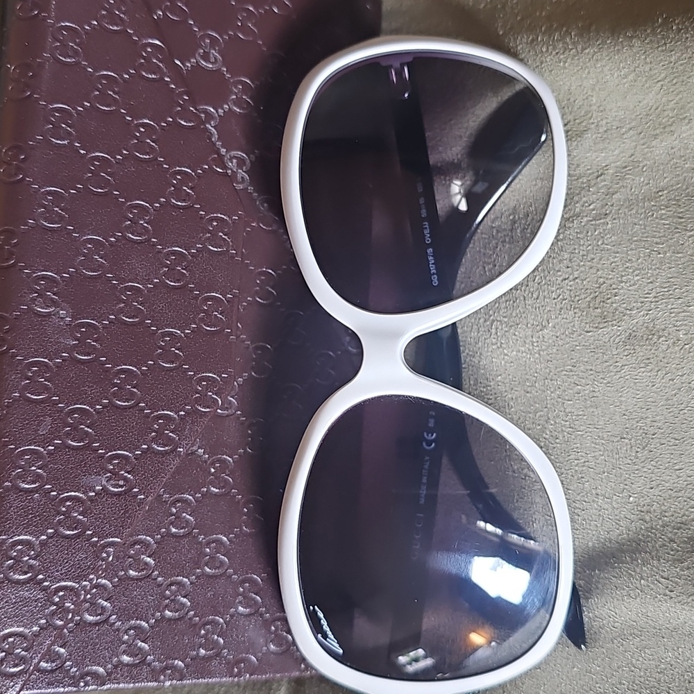 Gucci Sunglasses GG3171/S model From The "Sherry" Line